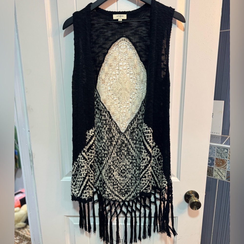 Umgee Classic Black Knit Top